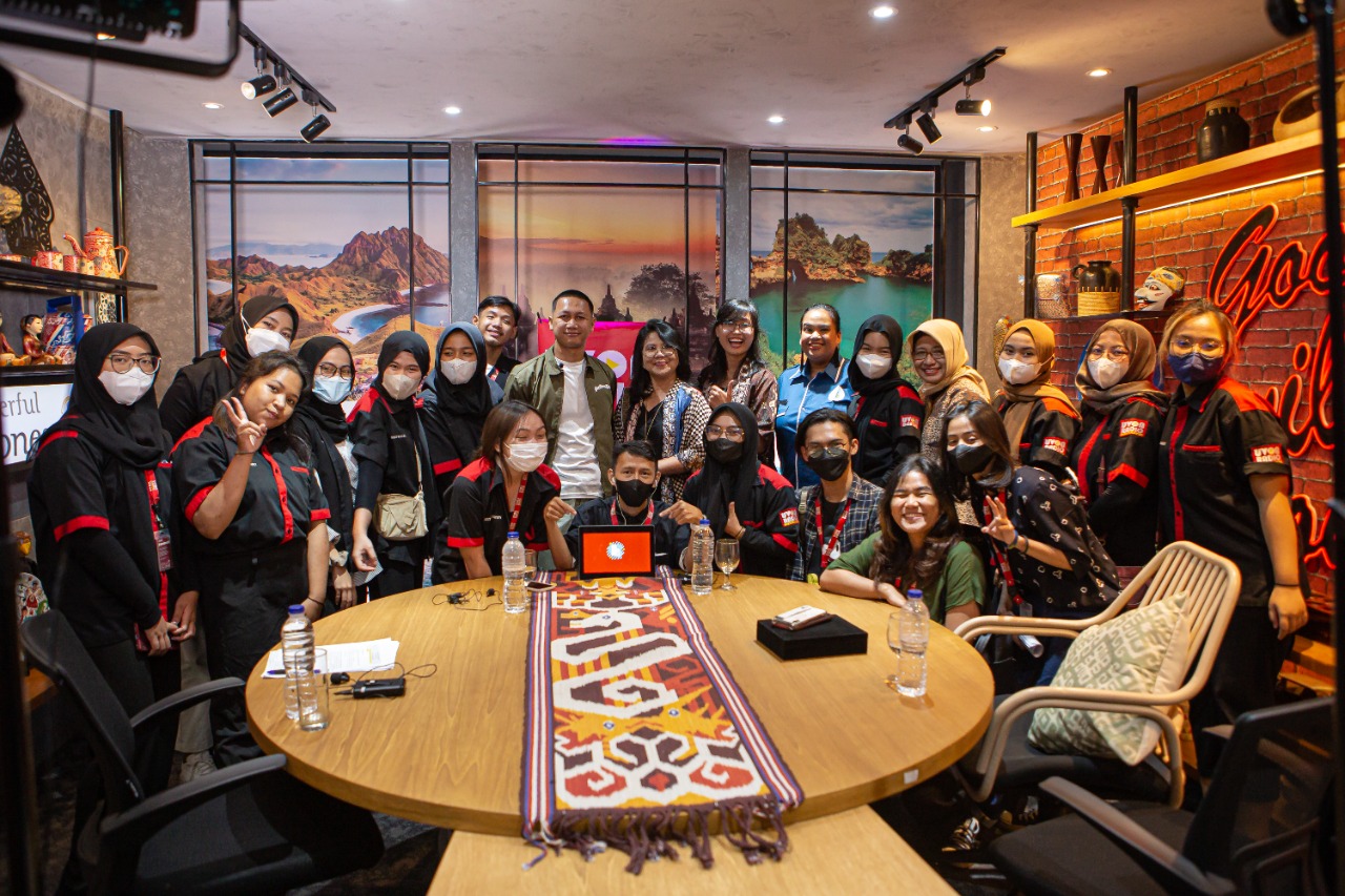 Read more about the article TUOS Uvon Radio Jakarta